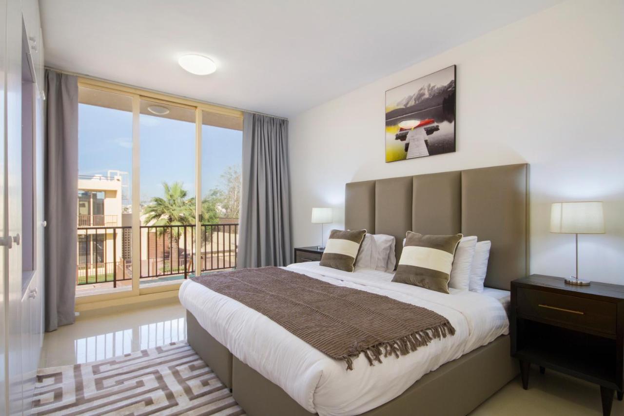 Bespoke Residences - 3 Bedroom Waikiki Townhouses Дубай Екстериор снимка